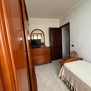 house-pm-1-via-sanzio.hotelsalgherosardinia.com/