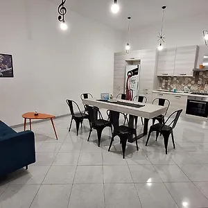 https://casa-miracoli-40.hotels-amalfi.com